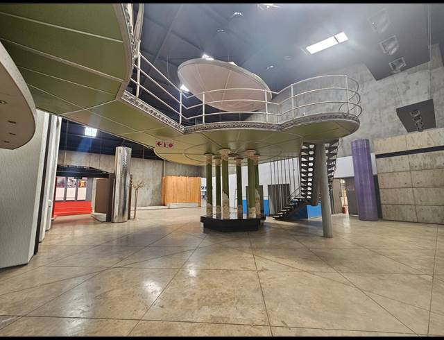 8,120M² WAREHOUSE TO LET IN MEADOWDALE